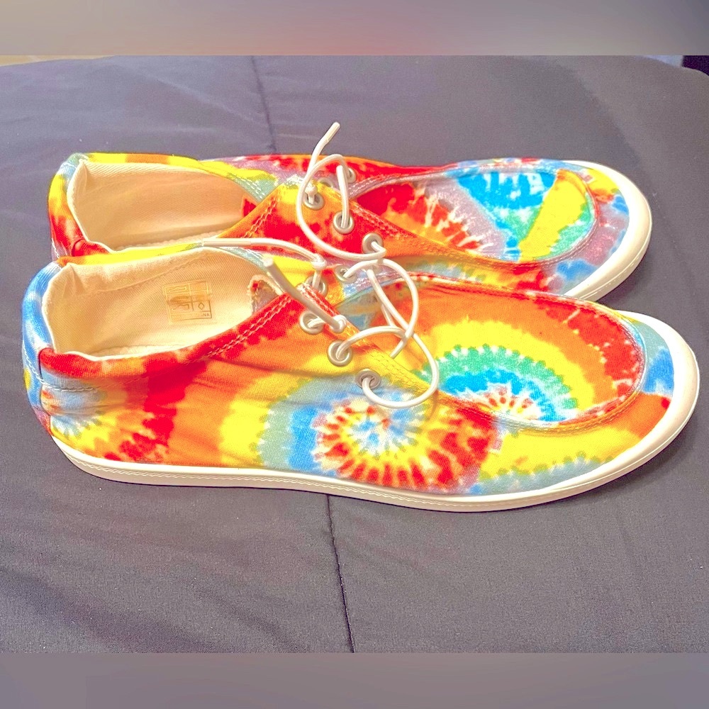 NWOT  Tie-Dye Women's Casual Shoes
